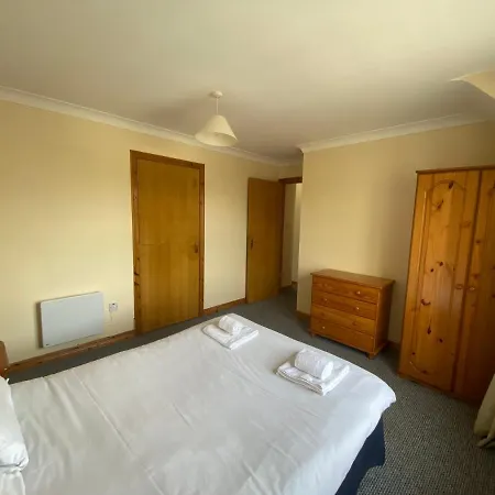 Apartment 2a Ardaravan Square *