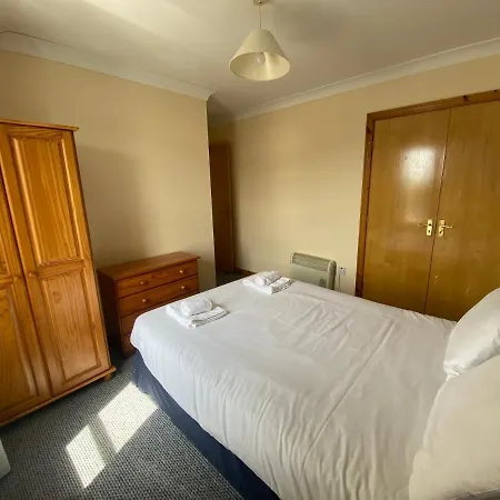 2a Ardaravan Square *