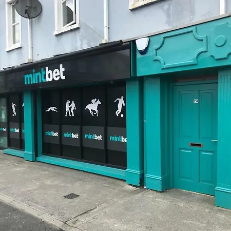 2a Ardaravan Square Buncrana